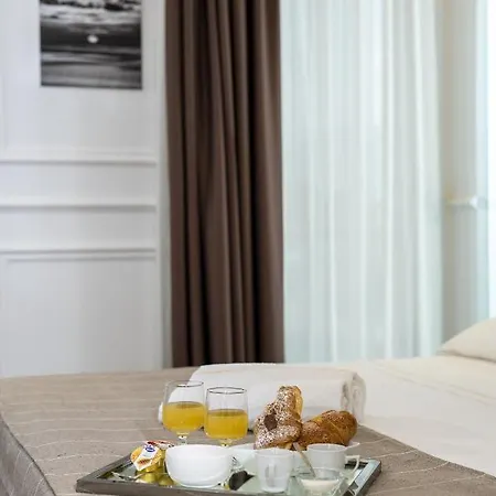 Xbusiness Hotel 4*