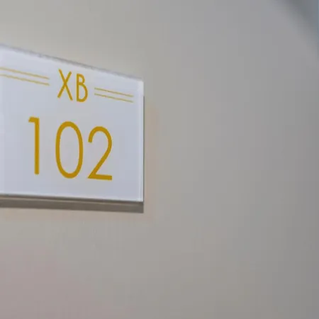 Xbusiness Hotel 4*