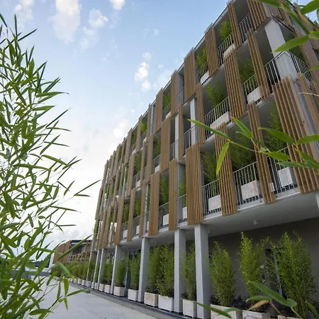 Xbusiness Hotel