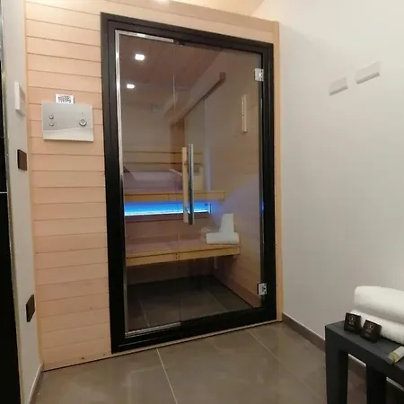 Xbusiness Hotel