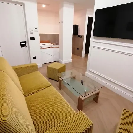 Xbusiness Hotel