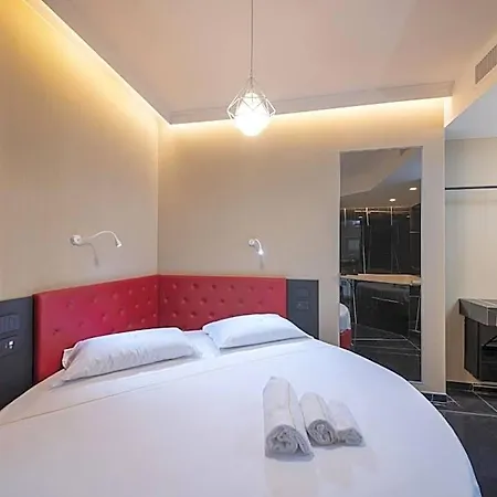 Hotel Xbusiness 4*
