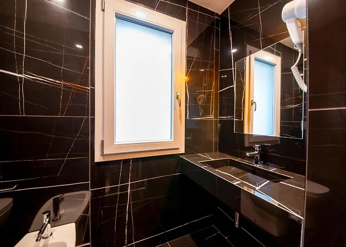 Xbusiness Hotel Nola